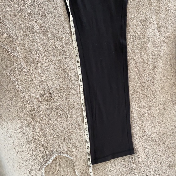 Men’s lulu lemon sweat pants - Picture 4 of 5